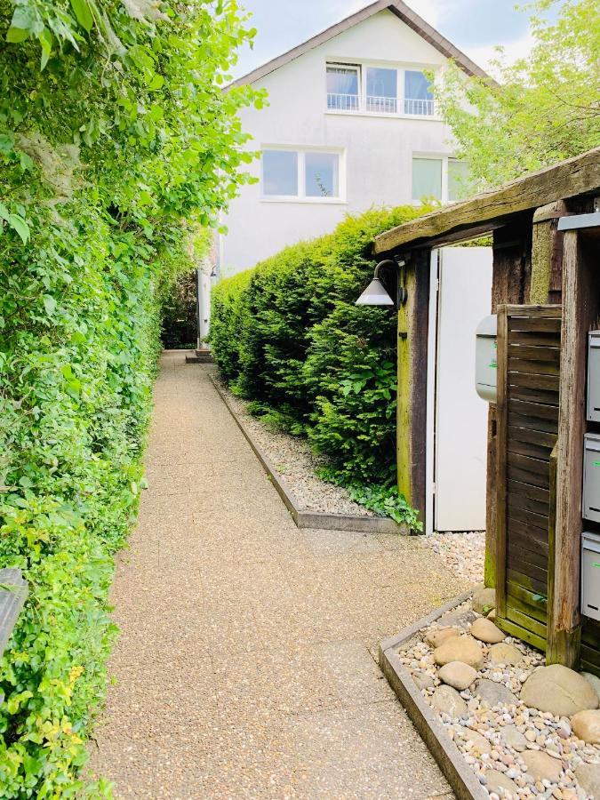 Ferienwohnung An Der Uniklinik Mit Eigener Kueche Und Renoviertem Badezimmer Homburg (Saar) Exterior foto